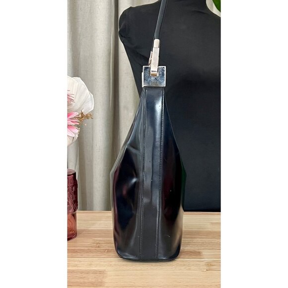 ✺✺ AUTHENTIC GUCCI PATENT LEATHER SHOULDER BAG ✺✺ - Picture 2 of 16